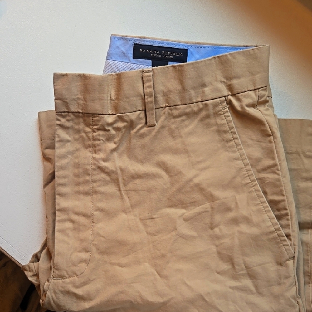 Banana Republic Men's Khaki Pants